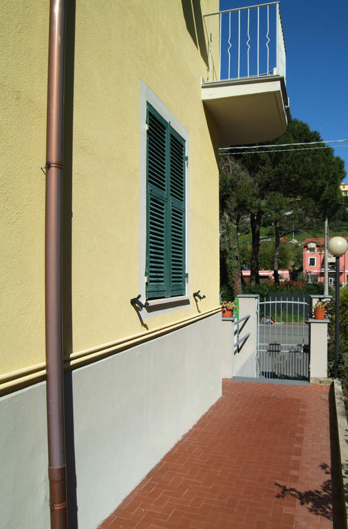 Hotel La Casa Delle Rose La Spezia Esterno foto